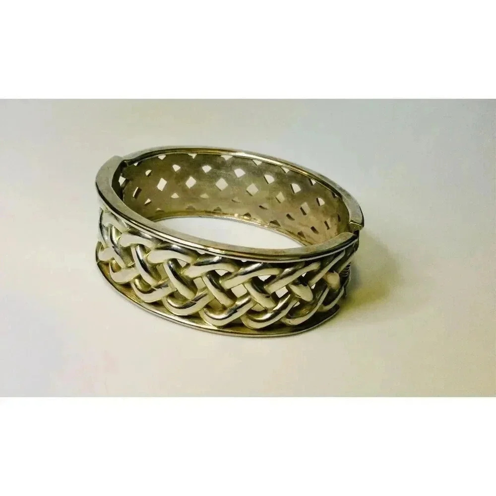 Vintage Womens Silver Lattice Hinged Cuff Clamper Bangle Bracelet OS